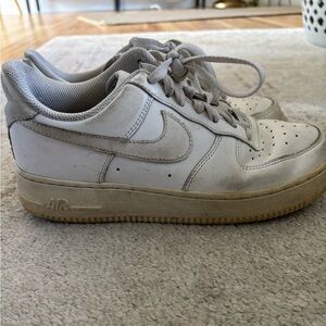 Nike Air Force 1 Women’s Sneaker Size 7.5